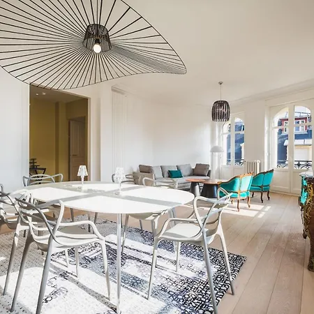 Apartamento Sleeps 8 Wifi *
